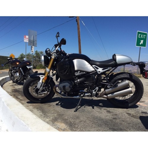 xdivla:  Birthday ride with @mrmansonff and my new toy!! 😀😀😀😀😀😀 #bmwrninet #rninet #r9t #mybday #birthday #newtoy #triumphthruxton #xdiv #xdivla #xdivclothing #xdivapparel #motorcycle #bmwmotorrad #caferacer #dotheton #thesnake #sundayride