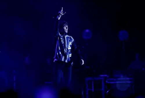 louistomlinsoncouk:Louis on stage in Lima, Peru - 1/6