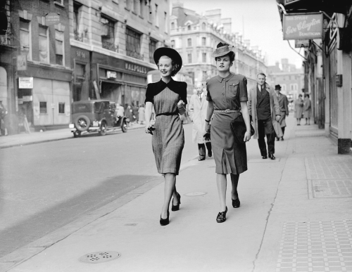 Models on the streets of London wearing afternoon dresses by Norman Hartnell, 1942