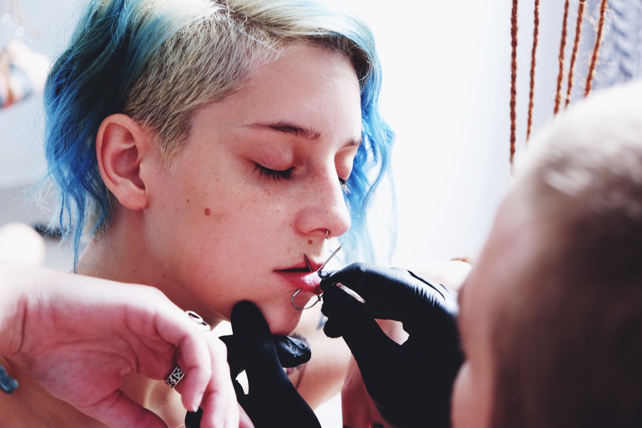 exremepain:  roseamongstthebriar:  camdamage:  propinquity | fred-rx + cam damage