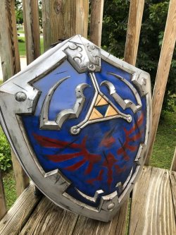 retrogamingblog:Hylian Shield Backpack made by AstoriaDesign