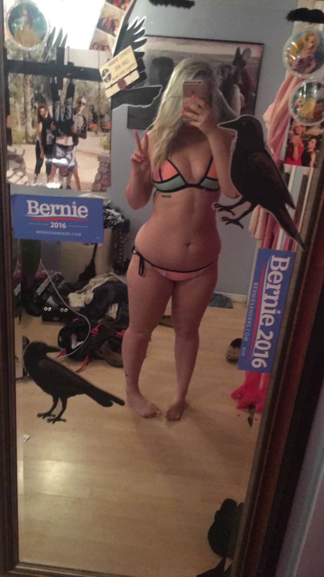 jacadyll:  I got a new bathing suit. I really like it ✌🏻️✨
