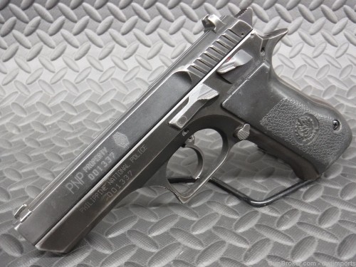 Jericho 941The 941 is an Israeli made variant of the legendary Czech CZ-75, one of the most successf