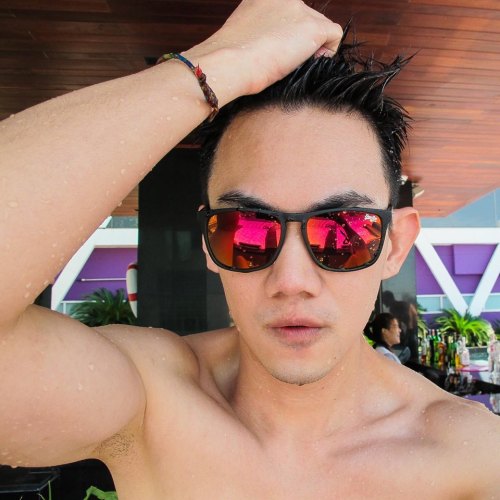 sgnaughtyhappy:  bbbtm13:  Jun Low, cute sexy Singaporean. Reblog & follow me for more surprise!  Singaporean meh? He is from Malaysia lah!