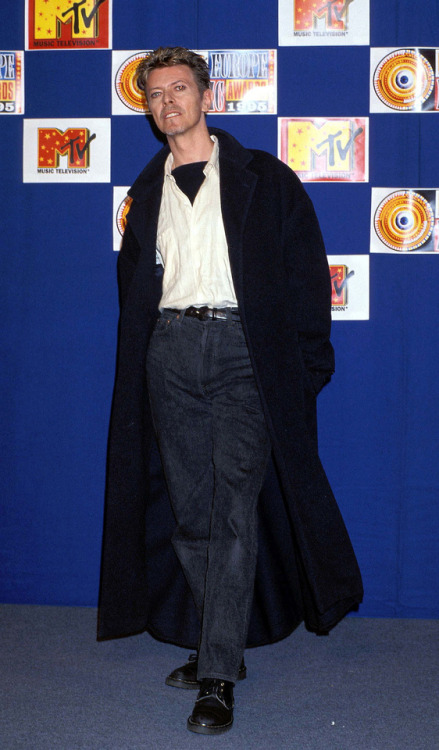 night-spell:  MTV Europe Music Awards, Paris, November 23, 1995