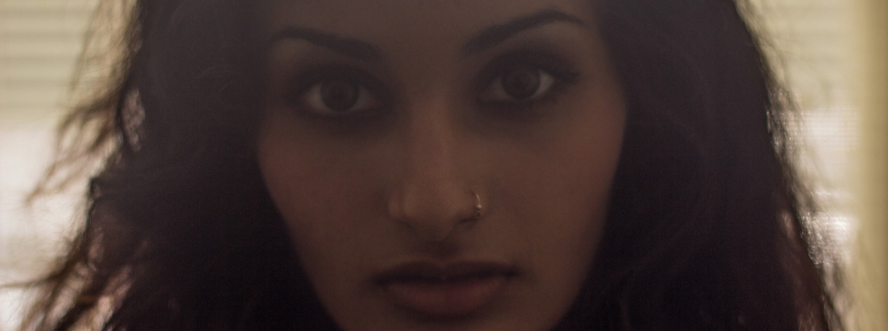 2am-poetry: Her name is “Reem” She told me it means sliver of light 