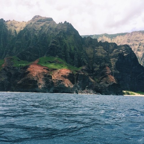 surfgypsy-youth:Kauai is treating me too well x