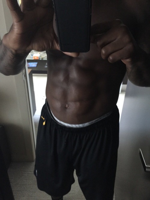 seeker310:  hotties-bodies-bigdicks:  One of my favorite athletes and biggest crushes.   Hot!! Kings!! Powerful handsome SexyFave please Reblog