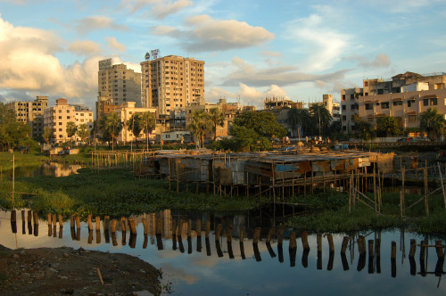 (via 500px / Afternoon in Dhaka by Tommy Lundmark)Dhaka, Bangladesh