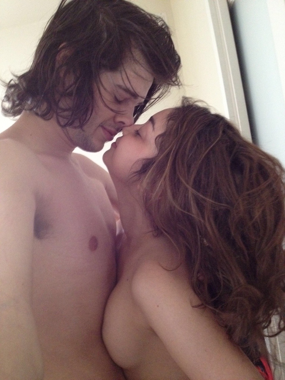minion93:  Sarah Hyland Leaked Pt2