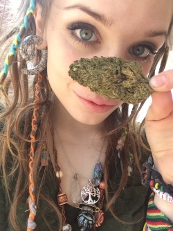 snowflakelucidity420:  Nug life thug life