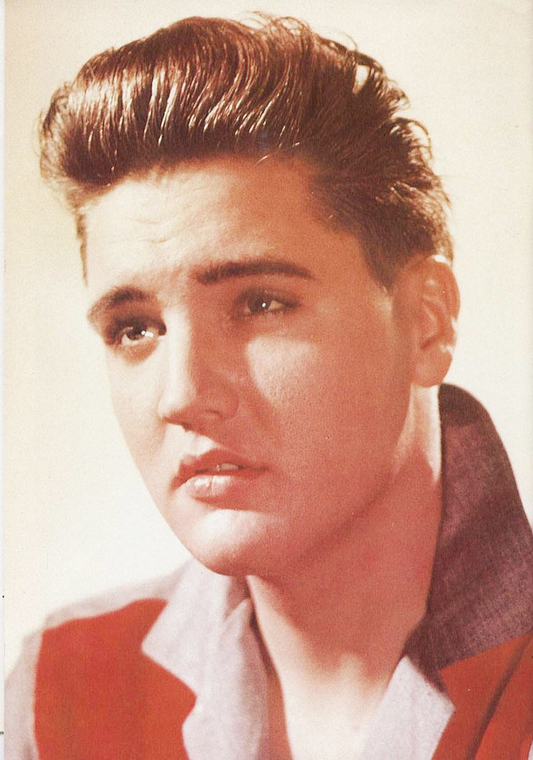 parscilla:  Elvis Presley in a publicity photo shoot taken in Germany, 1959. 
