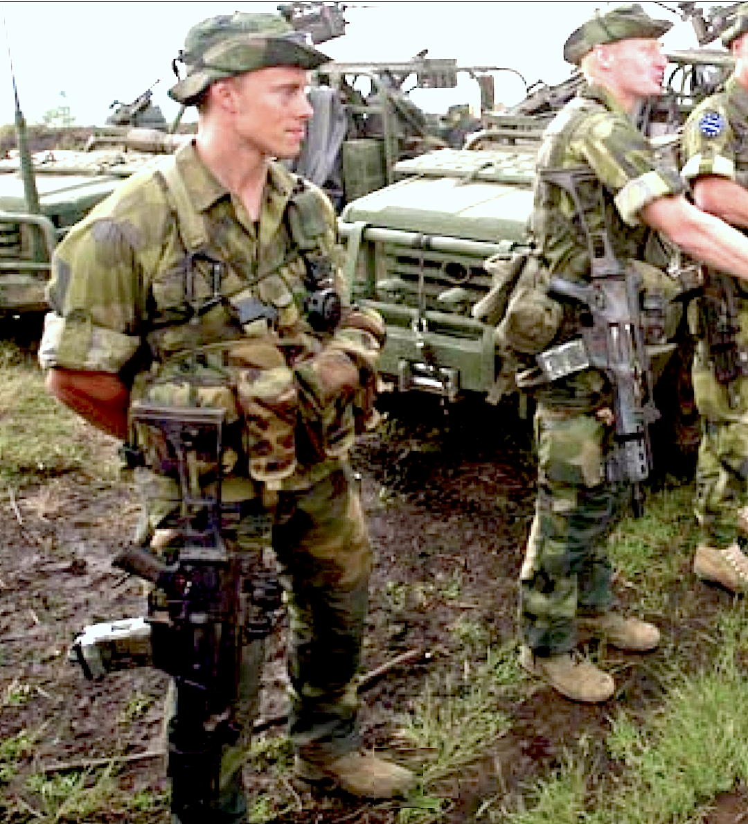 Mmmilitary Men