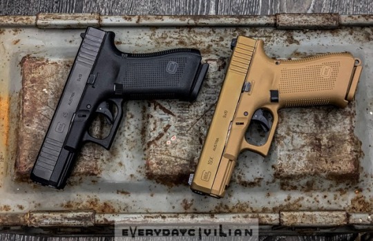 everydaycivilian:  Glocks’ latest offerings. 45 & 19X  Ooo 😍🤔