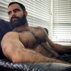 Follow my two hairy men blogs:http://sambrcln.tumblr.comhttp://hairysex.tumblr.com