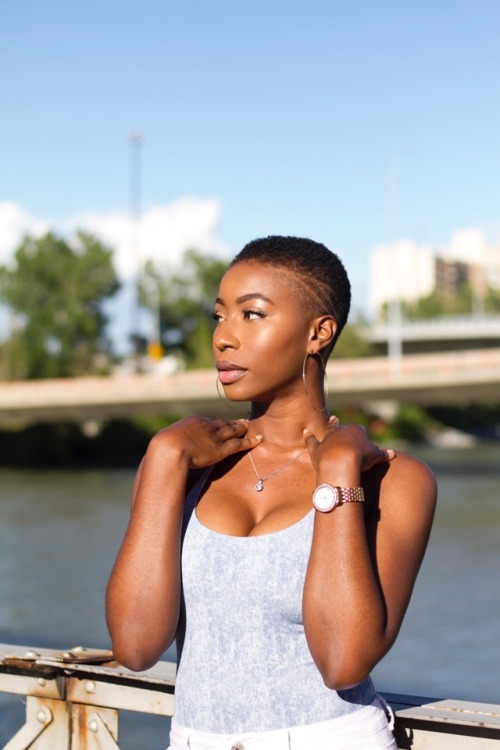 blackfashion: IG: @majnbae : aobyyc  Calgary, Alberta