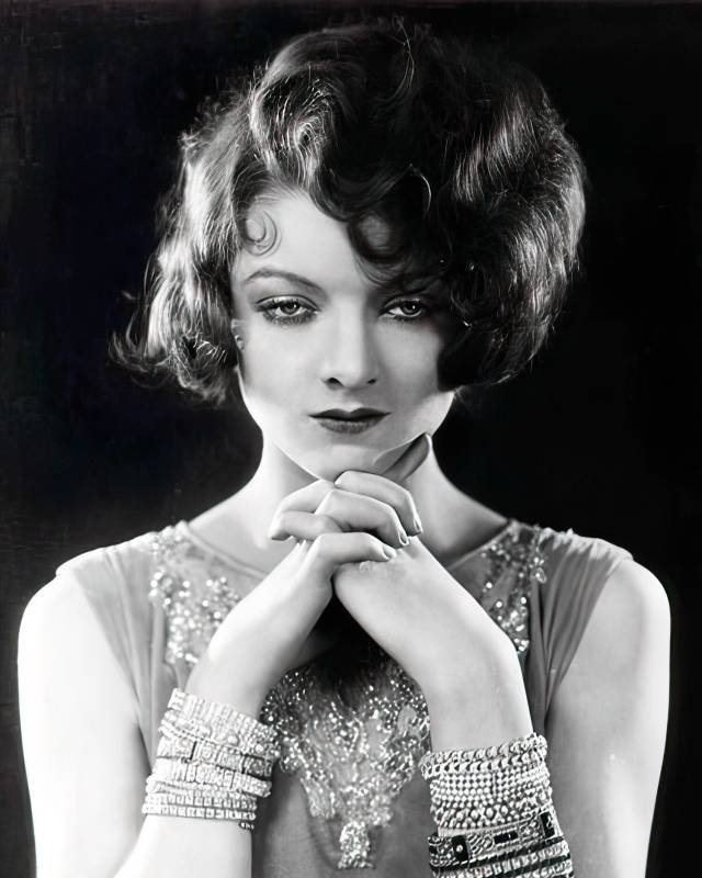 MYRNA LOY                                            1905 - 1993