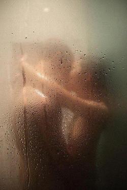 emyylka:  shared shower 