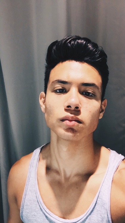 ervck:  some random selfies w good lighting.