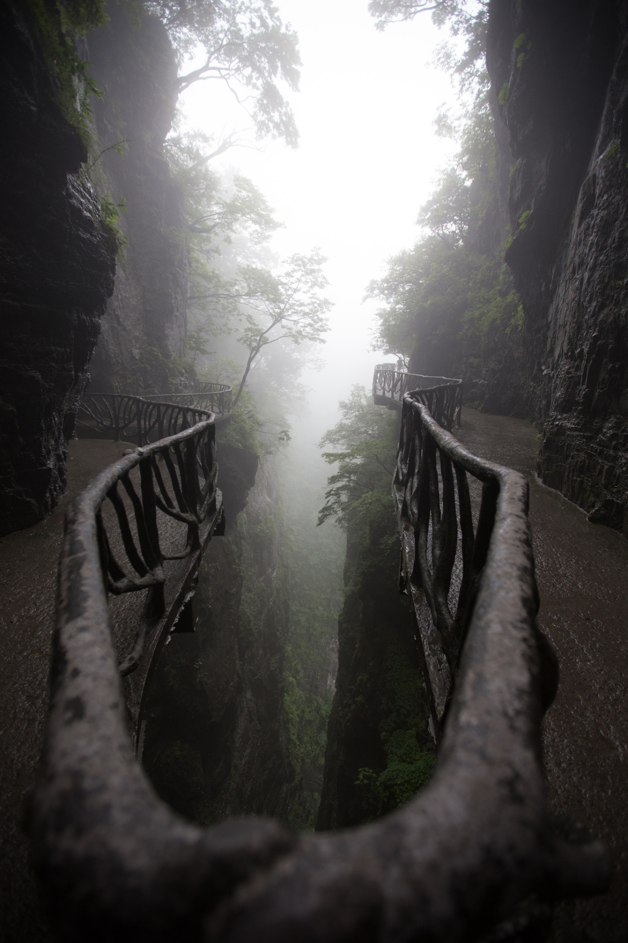 breathtakingdestinations:  Zhangjiajie - China (by Jens Schott Knudsen) 
