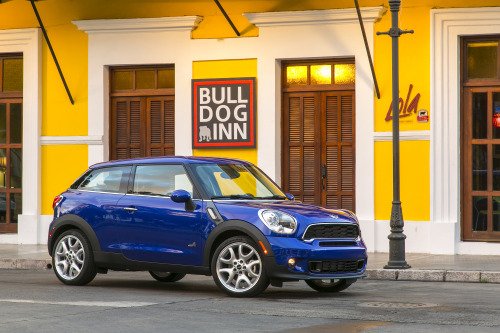 After our Playmates rode them to the #Superbowl, we took the new @MINIUSA Paceman down to Puerto Ric