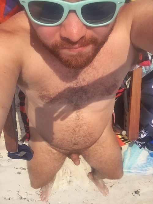christo-chorizo: Spent some me time on the beach today. Definitely helped to clear my head. A beach 