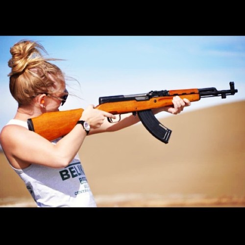 cerebralzero:  kcrawls:  Welcome to the gun(s) show! 🔫💪#tbt #shooting #firearms #dontmesswiththisgirl  not everyday you see someone shooting an SKS-D(I think this is a D, could be wrong, because I thought all the D models had 20”  barrels and