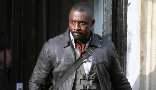 someponys-scribbles:  rarityismywaifu:  dailydris:  Idris Elba on set of “The Dark Tower” in NYC.  !!!!!!!!!! OOH MAN OH GOD  IT"S GOING TO HAPPEN  FUCKING HYYYYYPE! 