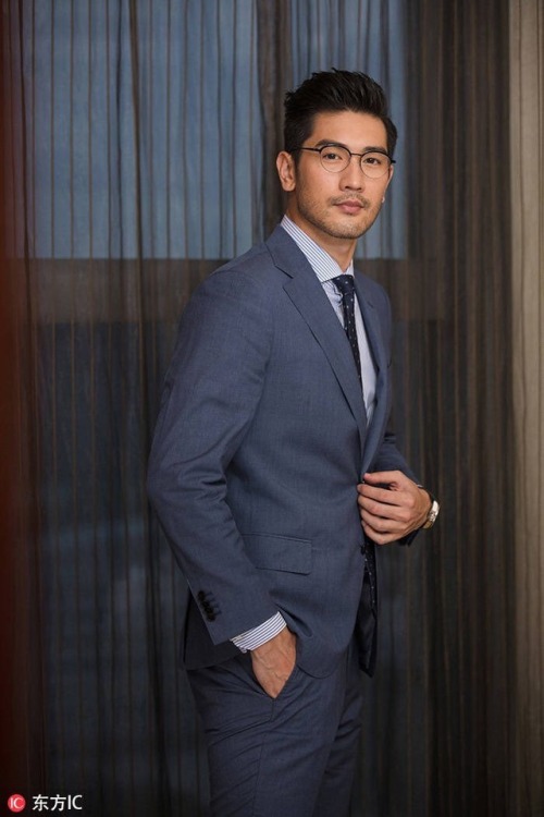 ablogthingy: hotdogcouch:  magnusbane-aleclightwood: Godfrey Gao at Love Is A Broadway Hit Press Conference   please   He’s all dressed up for our wedding ❤️ 