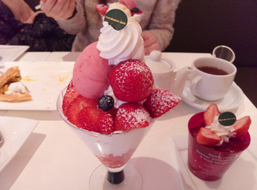 ichigoocakeu:フォーシーズンズカフェ