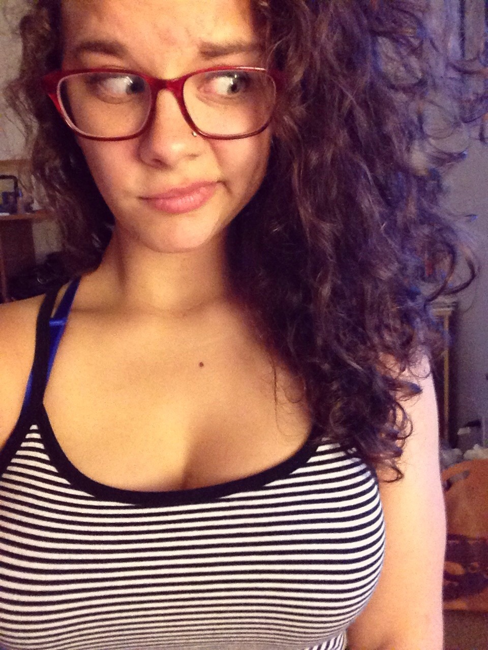 notthemoon:  In which my hair looks like it was in a bar fight.