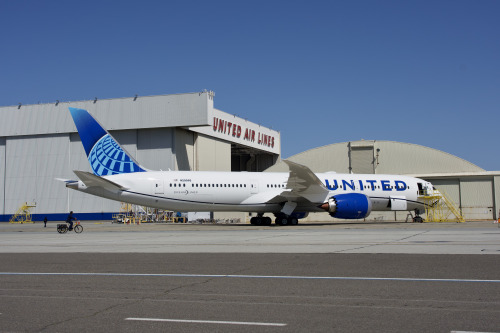 17crossfeed:United Airlines 2021 Boeing 787-9 Dreamliner N29985 c/n 66144 San Francisco Airport 2021