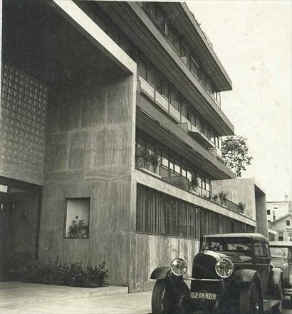 sixtensason:  Le Corbusier, Immeuble Clarté (maison de verre), Genève, 1930-32&amp;