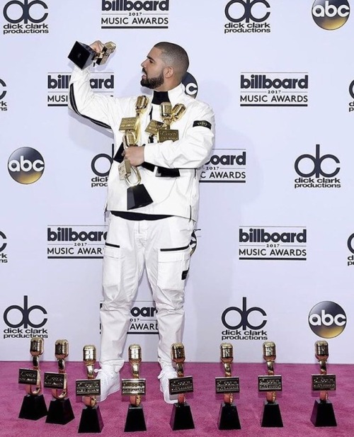 ive-been-drakin: So proud ❤️