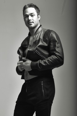 starringroles:    Taylor Kinney photoshoots