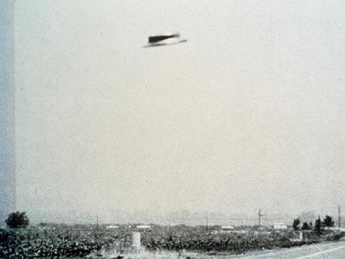 chocho-akimichi:  benicetoafriend:  cctvnews:  CIA admits they’re behind UFO sightingsAnyone remember how UFO mad the world was in the 1950’s and 1960’s? Well the CIA has admitted that it was mostly their doing.Sorry true believers. Two days ago,