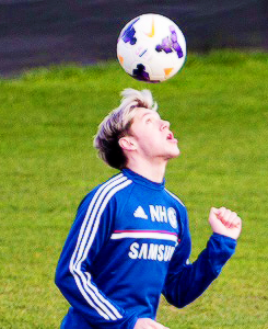swiftclass:  Niall playing football this week (?) 
