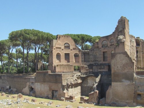 Ruins of Domitian&rsquo;s Hippodrome on Palatine Hill.. Scholars believe that this was most likely a