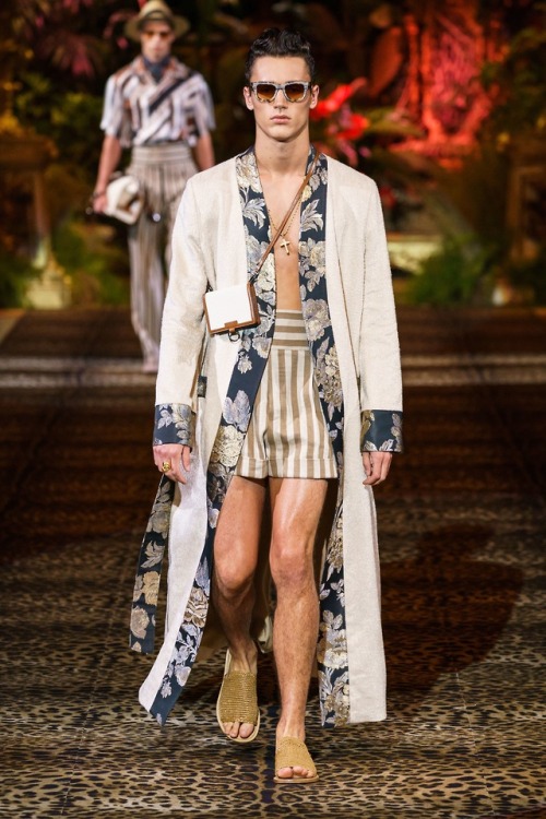 Dolce &amp; Gabbana S/S 2020 Menswear