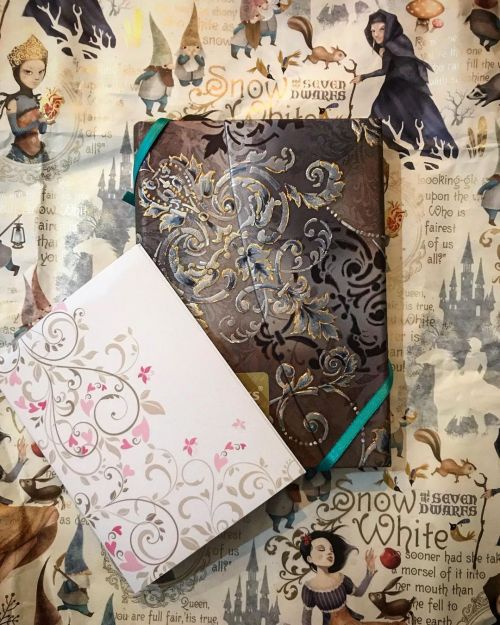 #mancategià #grazie #gift #loveit #paperblanks #sagrado #thankyou #notebook https://www.instagram.c