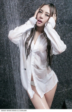 Han Xiu Ru 韩欣茹 Wet And Sexy.