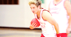 niamscozy: niam @ Dodgeball with One Direction