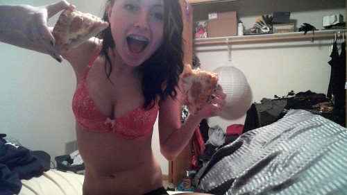 alli3pie:   fucking-h0stile submitted: PIZZA!  sorry what, i was distracted by boobs ;-)