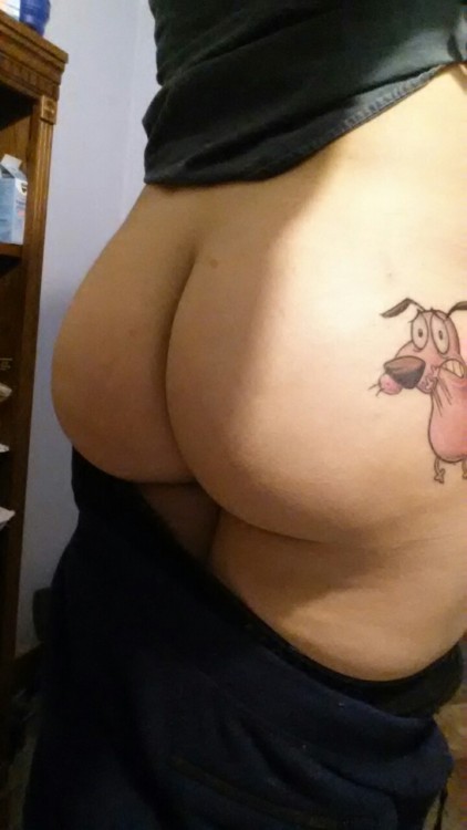bottledambition:  Merry Christmas y’all.   Featuring my (almost) healed courage tattoo. 