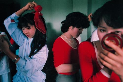 old-vietnam - VIETNAM. Hanoi. 1989. Backstage beauty contest for...