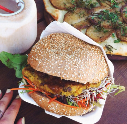 uglynewyork:sparks1974:why did this vegan burger u all reblog look like the nasty pattywhy you uploa