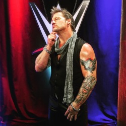 lasskickingwithstyle:  wwe: What questions will @chrisjerichofozzy ask #TheViper @randyorton on the #HighlightReel!!?