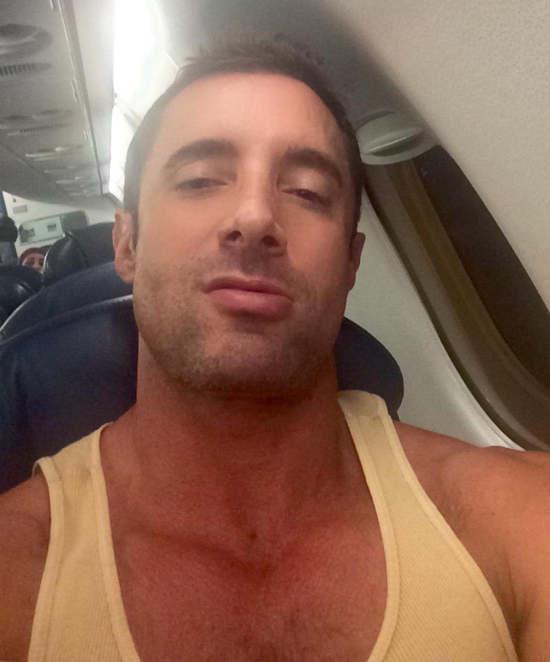 colungafrank:  NICK CAPRA Januar 2015 twitter pics