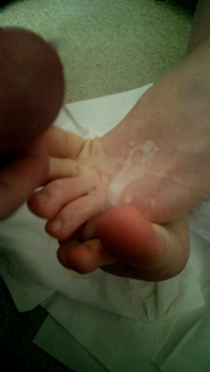 mysterieguy93:  I was horny, and my gorgeous wife let me cream her feet while she