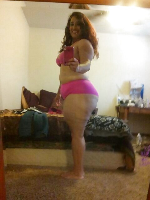 txlatinalover915: Another perfect Chicana!….Hips and Thighs and smile like no other! Gorgeous